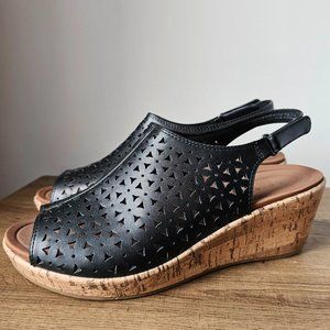 LIKE NEW AETREX WOMENS BLACK CUT OUT WEGDE SANDALS SZ 10.5